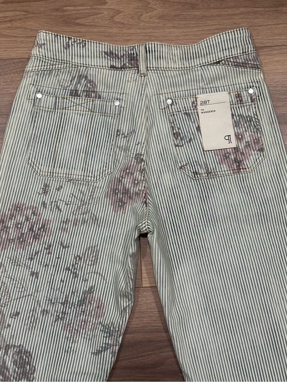 NEW Pilcro The Wanderer Mid-Rise Relaxed-Leg Jeans Stripe with Floral Accent 28T - Picture 11 of 16